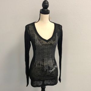 BNWT Cowgirl Tuff Co Rhinestone V-Neck